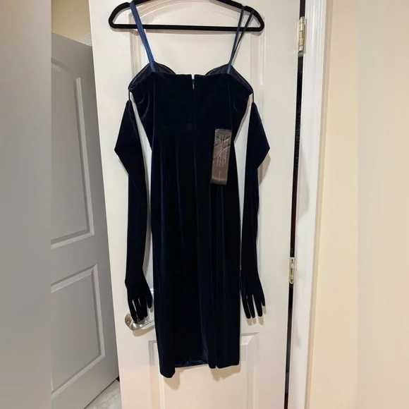 bcbg blue velvet dress Berylove Women Dark Blue Velvet Wedding Guest Dress with Slit Long Sleeves Bodycon Formal Dress, Dark Blue / M